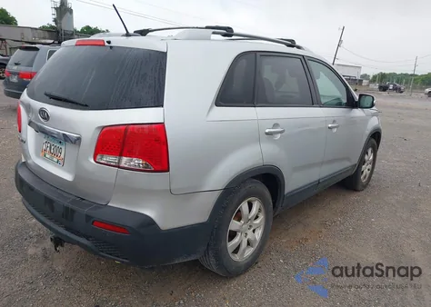 2013 Kia Sorento Lx z USA, uszkodzony, nr VIN 5XYKT3A66DG359826